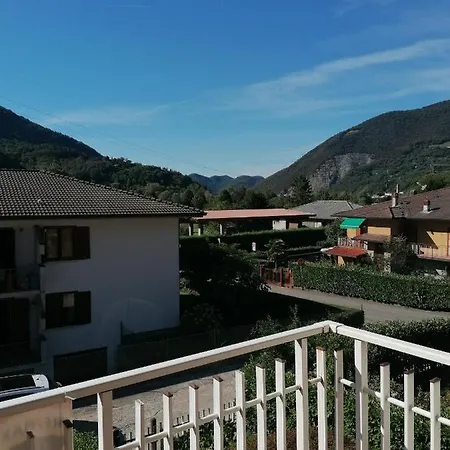 Villetta E Monti Ferienhaus